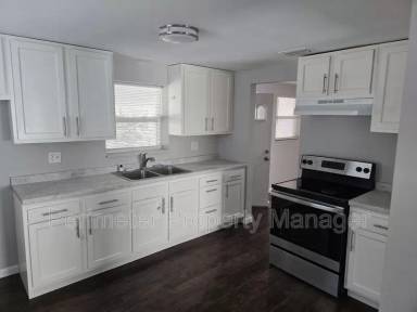 Main picture of 6131 George Wood Ln W