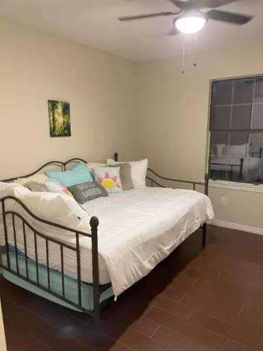 Main picture of 10785 Silver Creek Dr