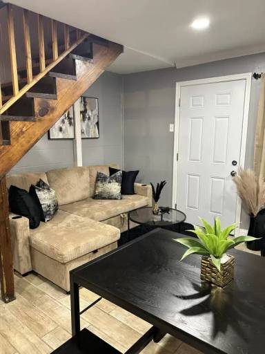 Main picture of 277 Chatsworth St