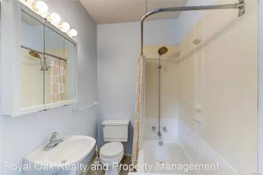 Main picture of 1483 Detroit St