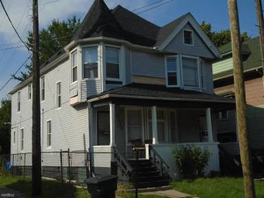 Main picture of 6329 E Canfield St