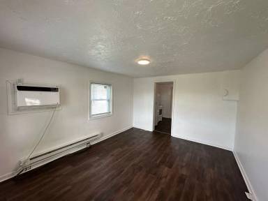Main picture of 461 Dennis Dr