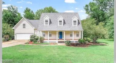 Main picture of 198 Meadow Ln