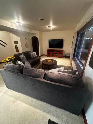 Main picture of 85 Miriam Way