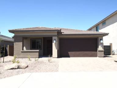 Main picture of 3318 E Louise Dr