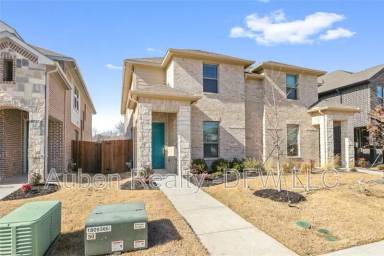 Main picture of 6717 Glimfeather Dr