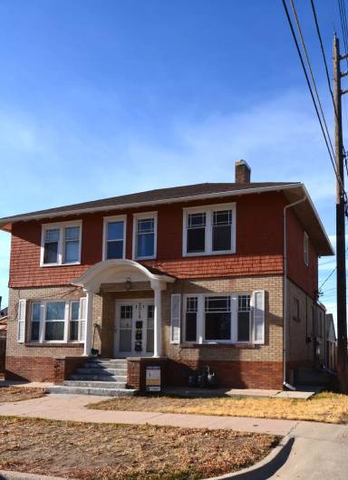 Main picture of 2012 Evans Ave