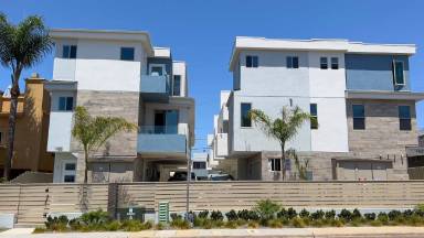Main picture of 1420 Pacific Beach Dr