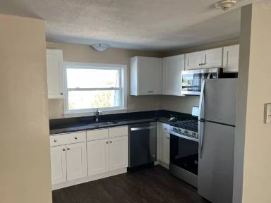 Main picture of 354 S Pier Rd