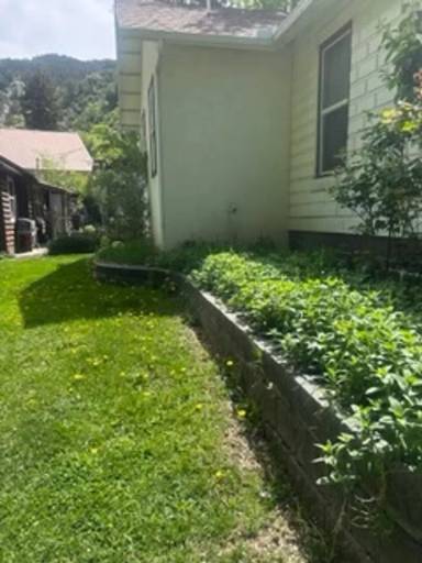 Main picture of 702 Bennett Ave