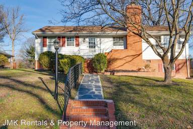 Main picture of 7708 Mendota Dr