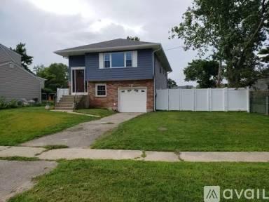 Main picture of 75 S Crescent Dr