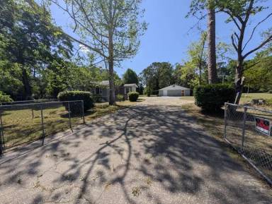 Main picture of 427 Crossway Rd