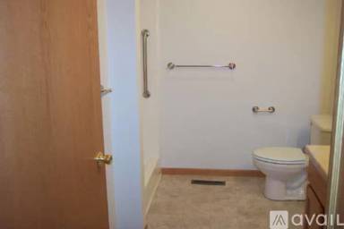 Main picture of 1101 E Monowau St