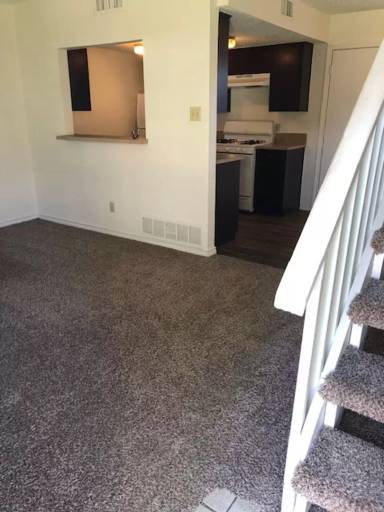 Main picture of 2111 W Hickory St