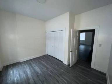 Main picture of 198 N Pearl St
