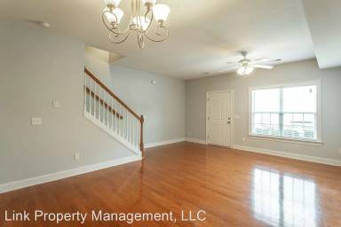 Main picture of 7506 Noah Reid Rd