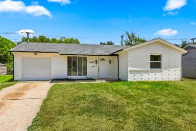 Main picture of 6008 Golden Gate Dr