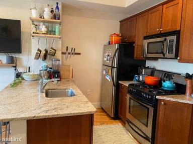 Main picture of 28 Montgomery St
