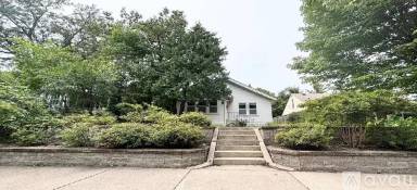 Main picture of 2904 Salem Ave