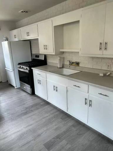 Main picture of 11 12th St