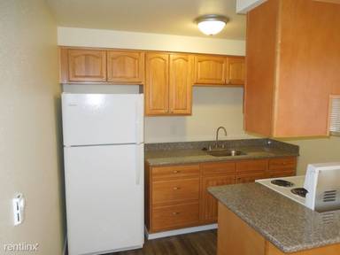 Main picture of 738 22nd St NE