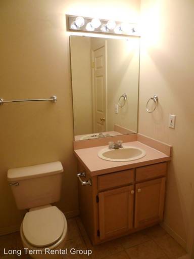 Main picture of 428 Palmetto Ct