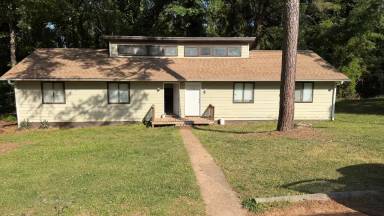 Main picture of 183 Vaughn Rd