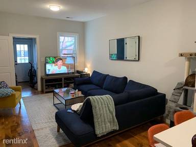 Main picture of 223 London St