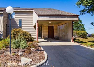 Main picture of 36 Lakeshore Ter