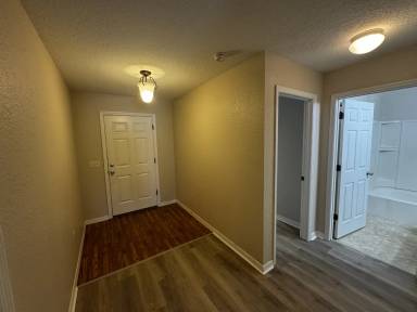 Main picture of 12388 NE 48th Loop