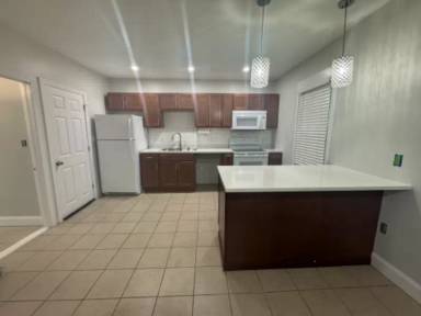 Main picture of 549 Ash St