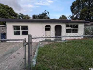 Main picture of 3719 Whittier St