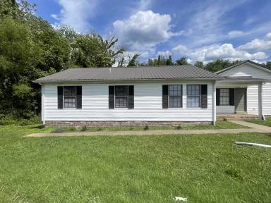 Main picture of 802 Corner Ct
