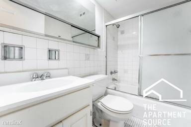 Main picture of 516 W Melrose St