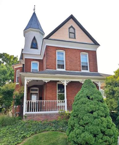 Main picture of 20 Eichelberger St