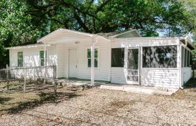 Main picture of 5016 Saray Way