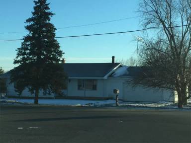 Main picture of 4497 S Isabella Rd