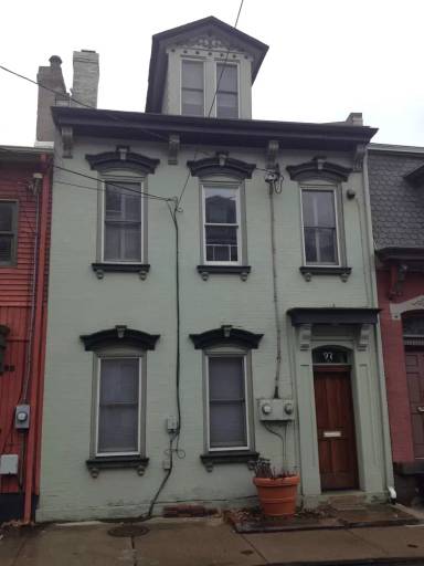 Main picture of 81 Pius St