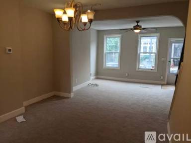 Main picture of 811 N Lincoln St
