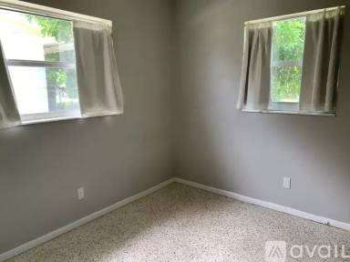 Main picture of 2234 S Tamiami Trl