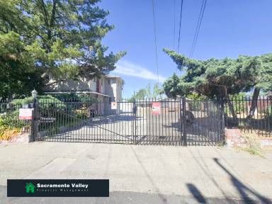 Main picture of 4261 Sweetwater Ave