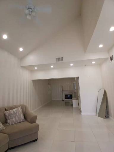 Main picture of 257 Driftwood Dr
