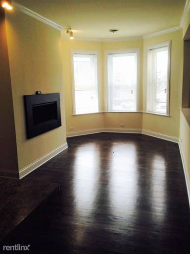 Main picture of 2949 N Halsted St