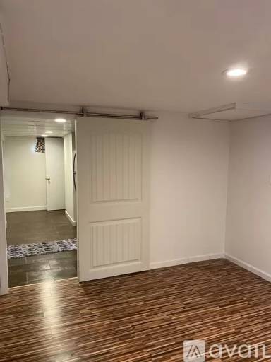 Main picture of 49 Hutchinson St