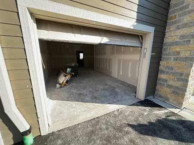 Main picture of 4460 S 26th St