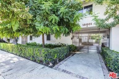 Main picture of 18547 Collins St