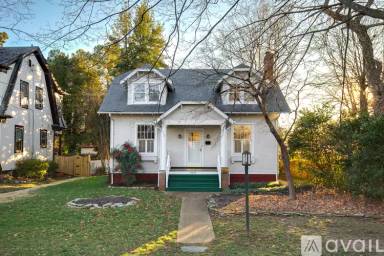 Main picture of 4206 Stonewall Ave