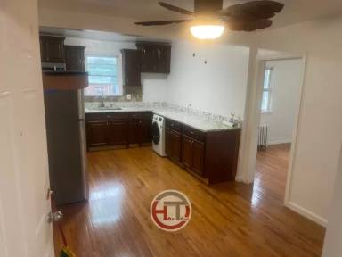 Main picture of 2156 Newbold Ave
