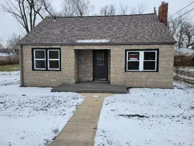 Main picture of 2413 W 27th St